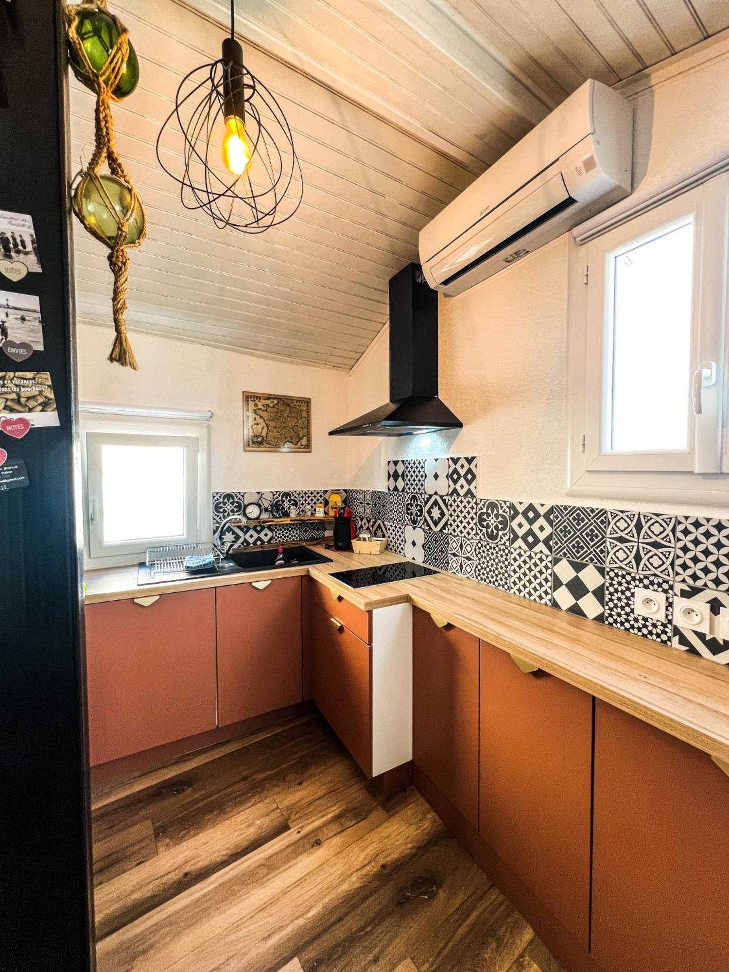 Maisonnette De Pecheur Chauffee Et Climatisee Port-la-Nouvelle Exteriör bild