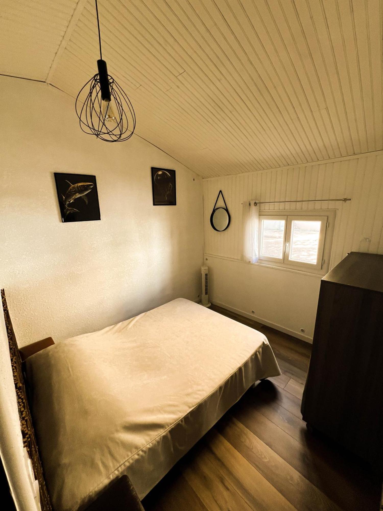 Maisonnette De Pecheur Chauffee Et Climatisee Port-la-Nouvelle Exteriör bild